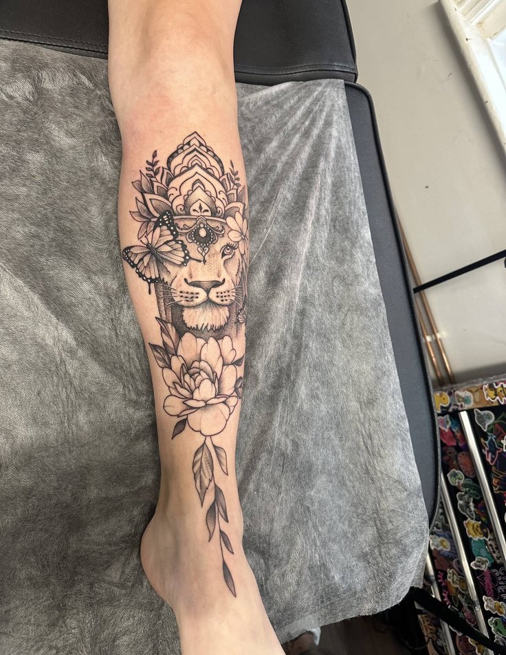 tattoo by Saul